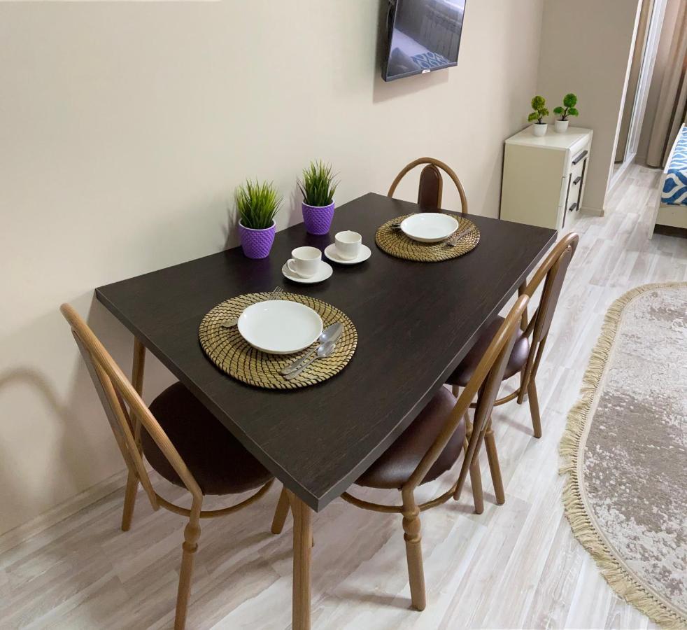 Оригинальная 1 Ком Квартира В Сердце Алматы Appartement Buitenkant foto